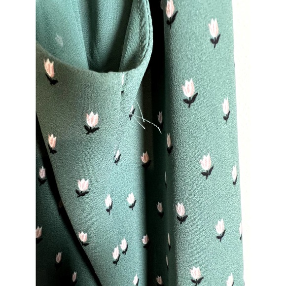 LOFT Petites Green Flower Print Spaghetti Strap Blouse with Vanity Button - Picture 8 of 16